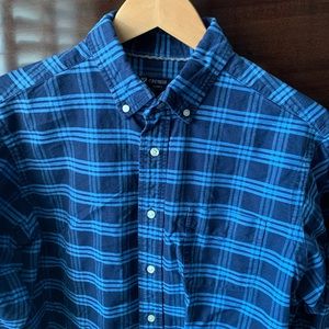 Classics Daniel Cremieux Button Down.